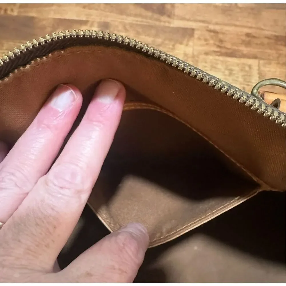 Louis Vuitton Alma PM